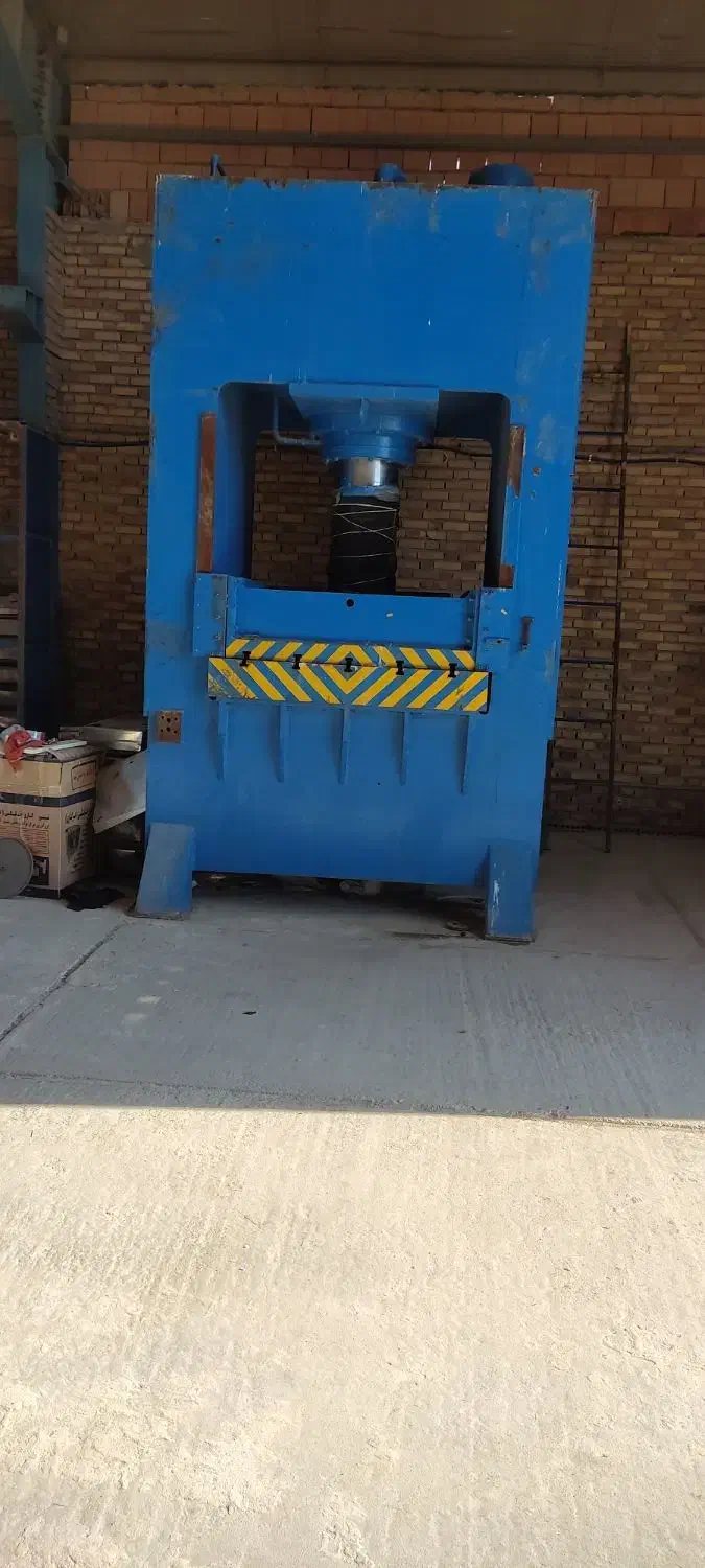 دستگاه پرس هیدرولیک کشش|ماشین‌آلات صنعتی|آزادشهر, |دیوار