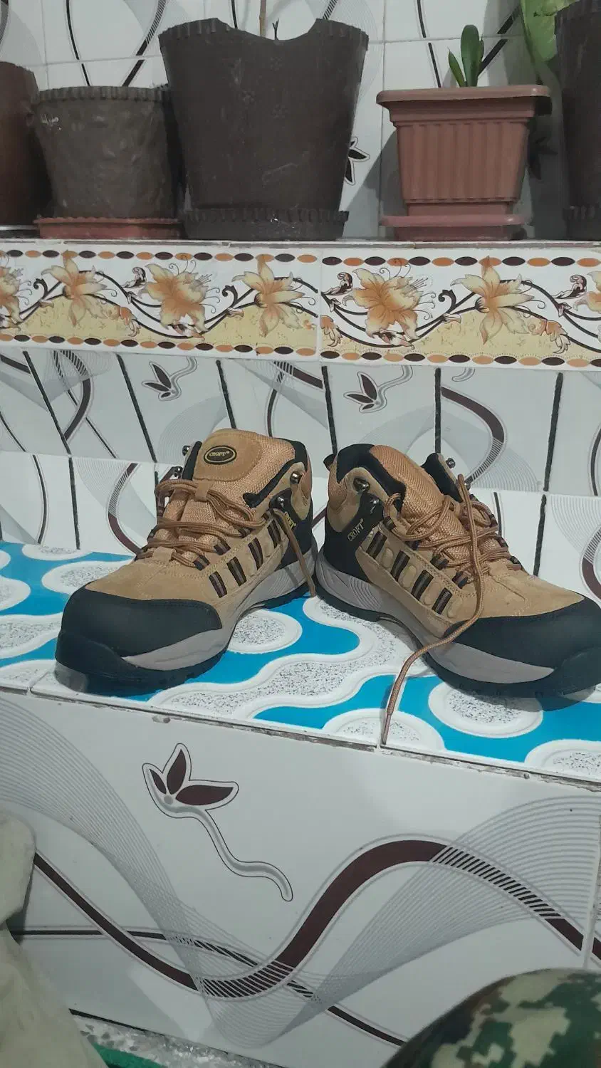سلام علیکم کفش کرافت اصل بفروش میرود|کیف، کفش، کمربند|پاتاوه, |دیوار