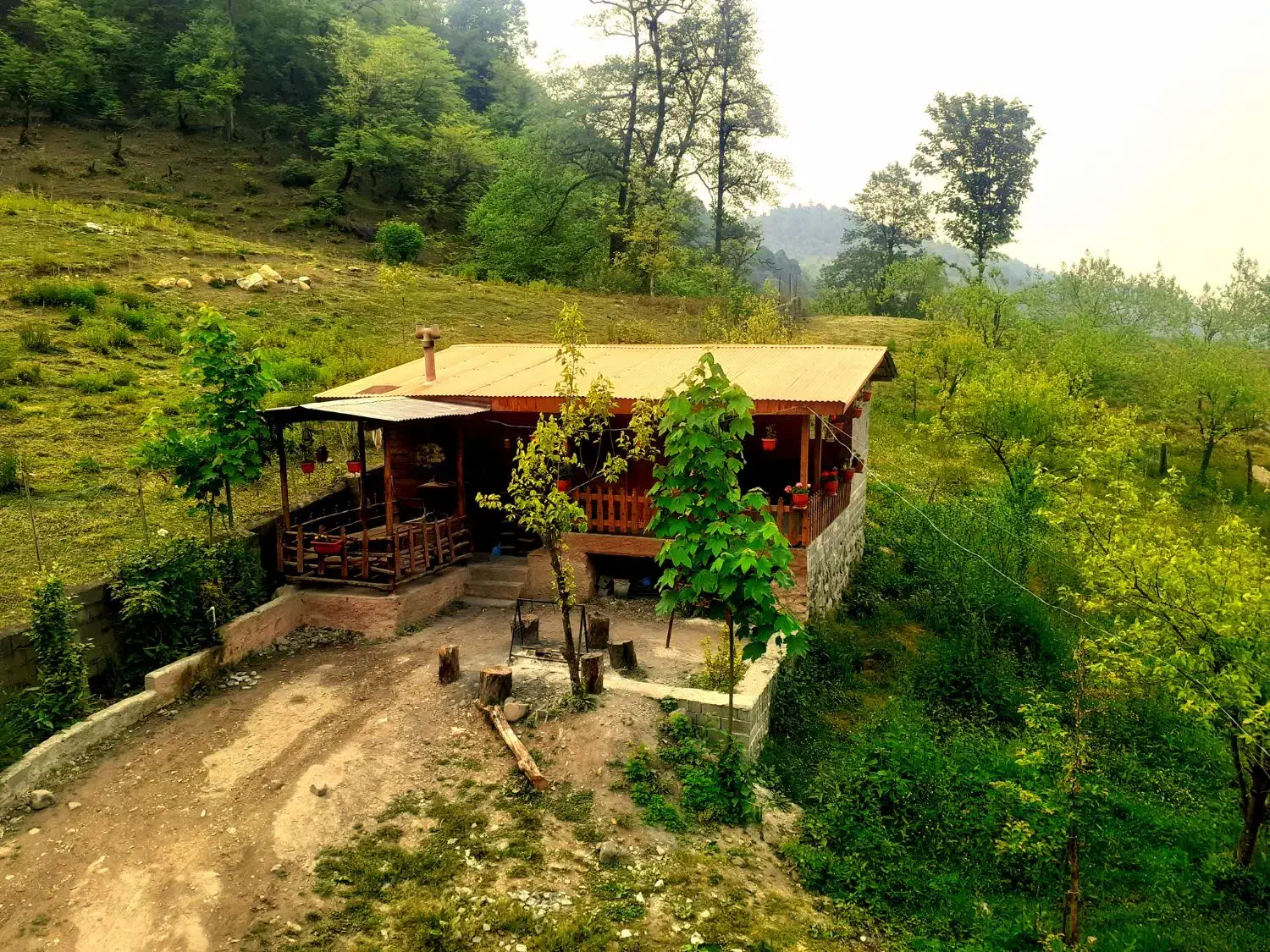 رزرو کلبه چوبی ویلا جنگلی مازندران سوادکوه لفور|اجارهٔ کوتاه‌مدت ویلا و باغ|آلاشت, |دیوار