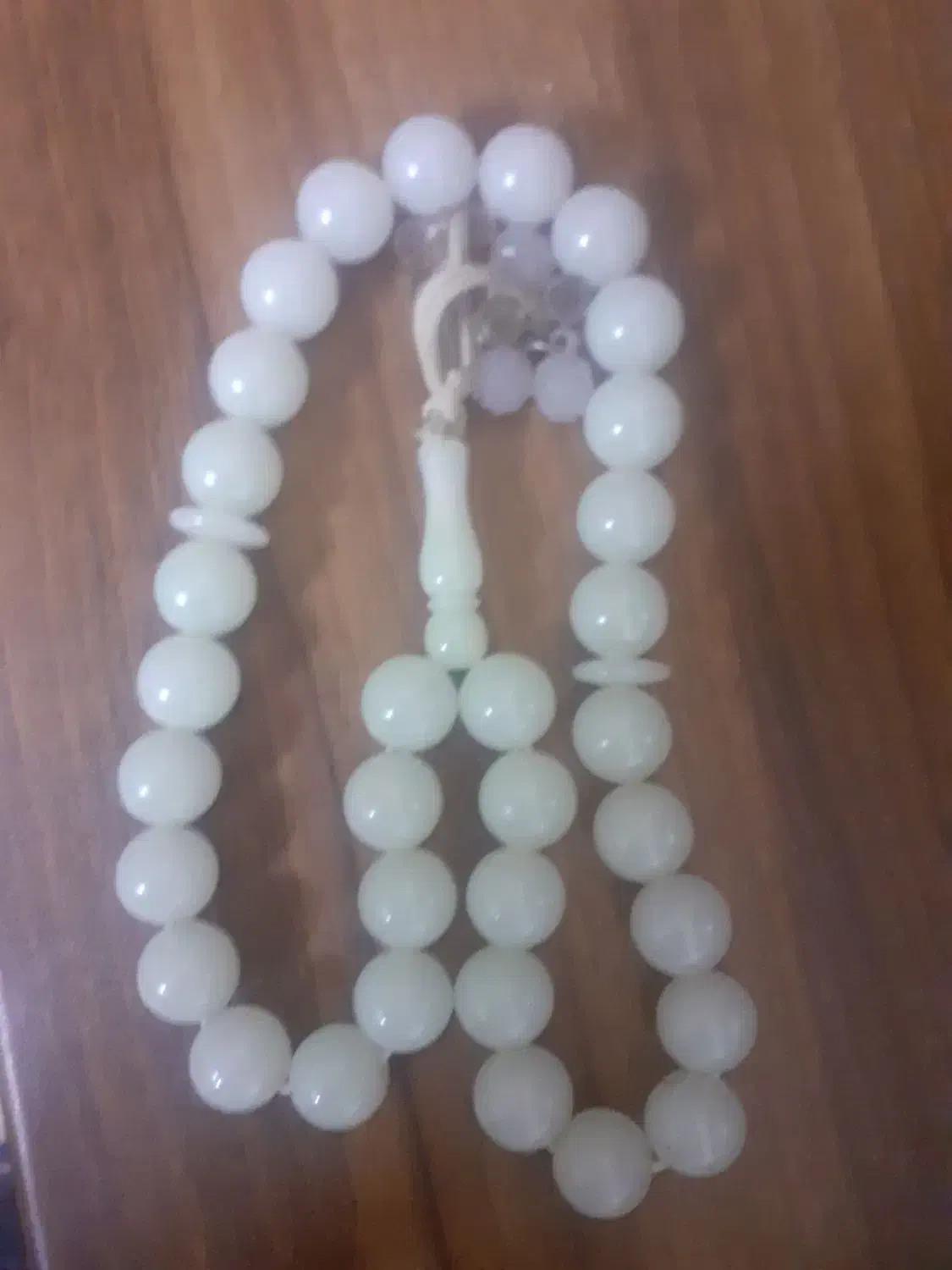 تسبیح سنگی|کلکسیون اشیاء عتیقه|قم, دروازه کاشان|دیوار