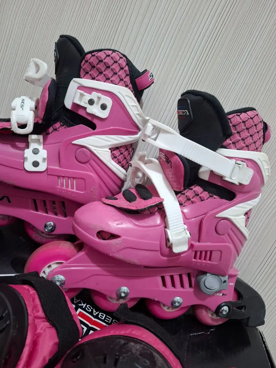 اسکیت دخترانه بسیار سالم و تمیز|دوچرخه، اسکیت، اسکوتر|شهریار, شهرک وائین|دیوار