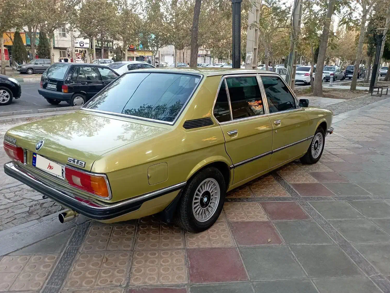 بی ام w کلاسیک . مخصوص ماشین بازا|خودرو کلاسیک|قزوین, |دیوار