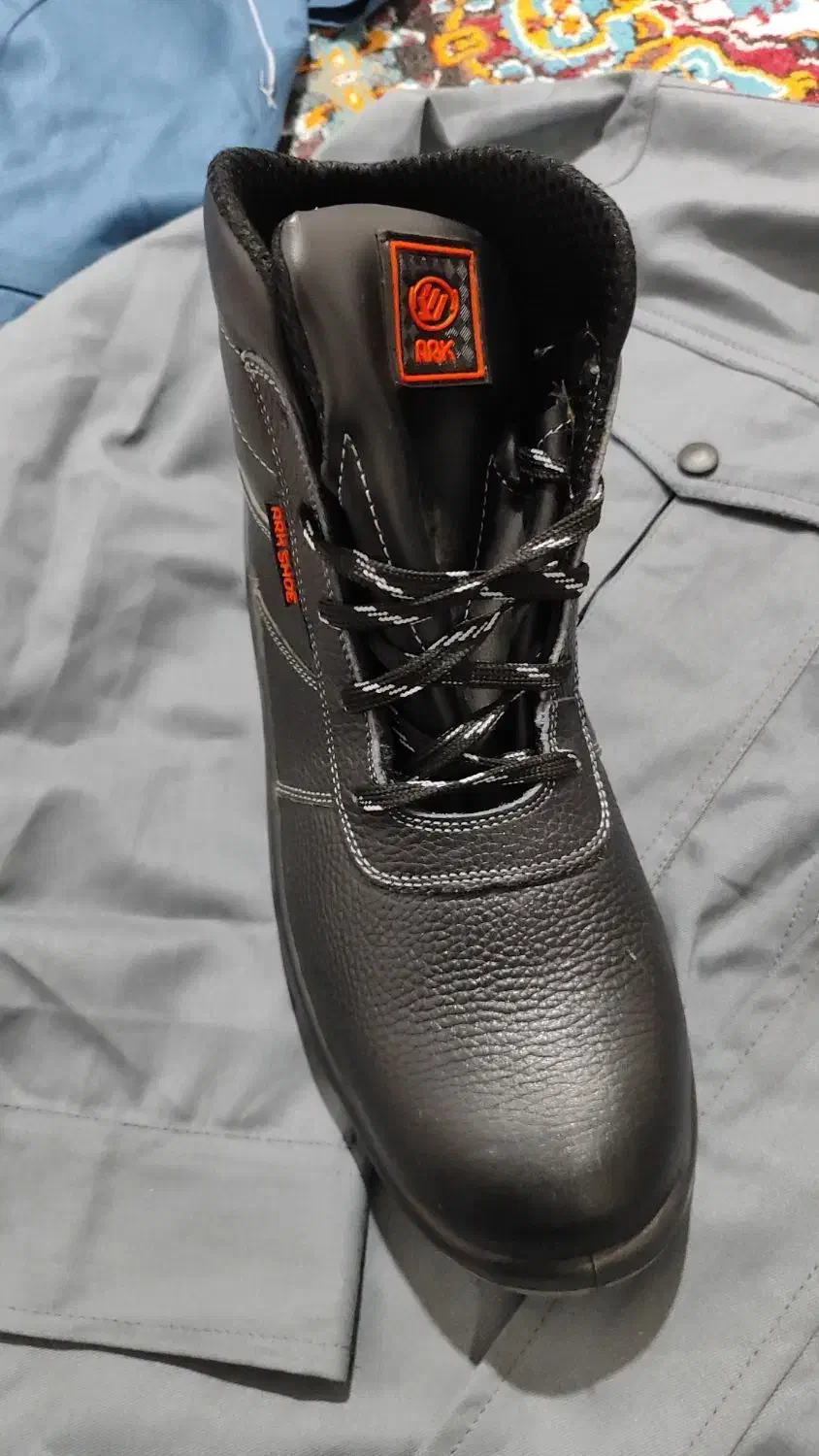 کفش کار طبی|کیف، کفش، کمربند|کرمان, |دیوار