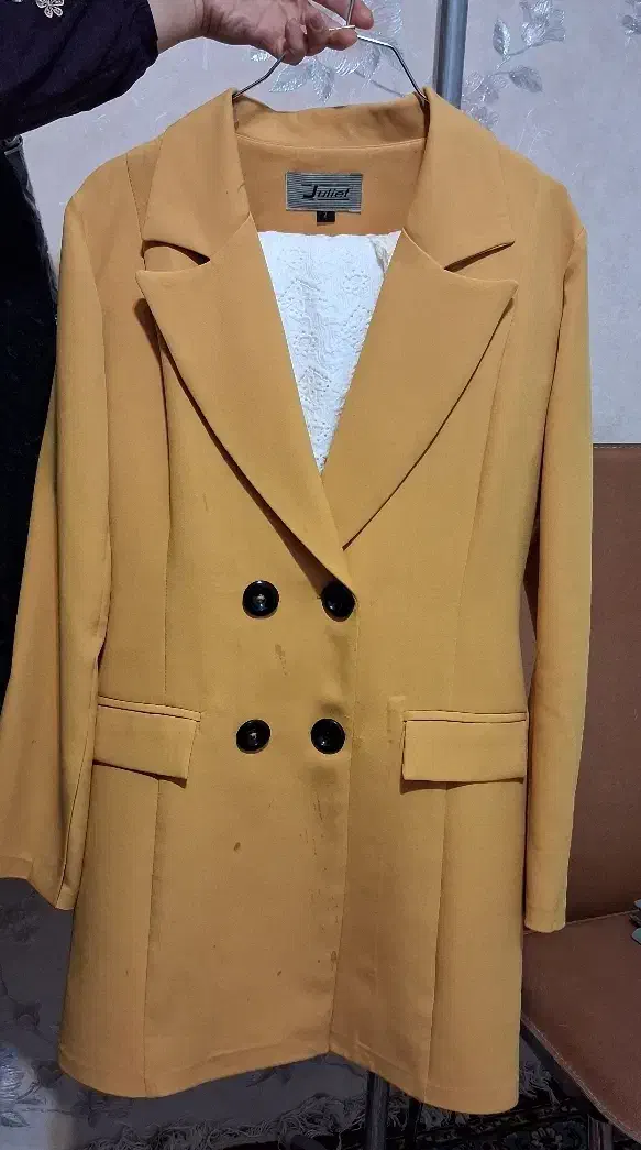 مانتو|لباس|سلماس, |دیوار