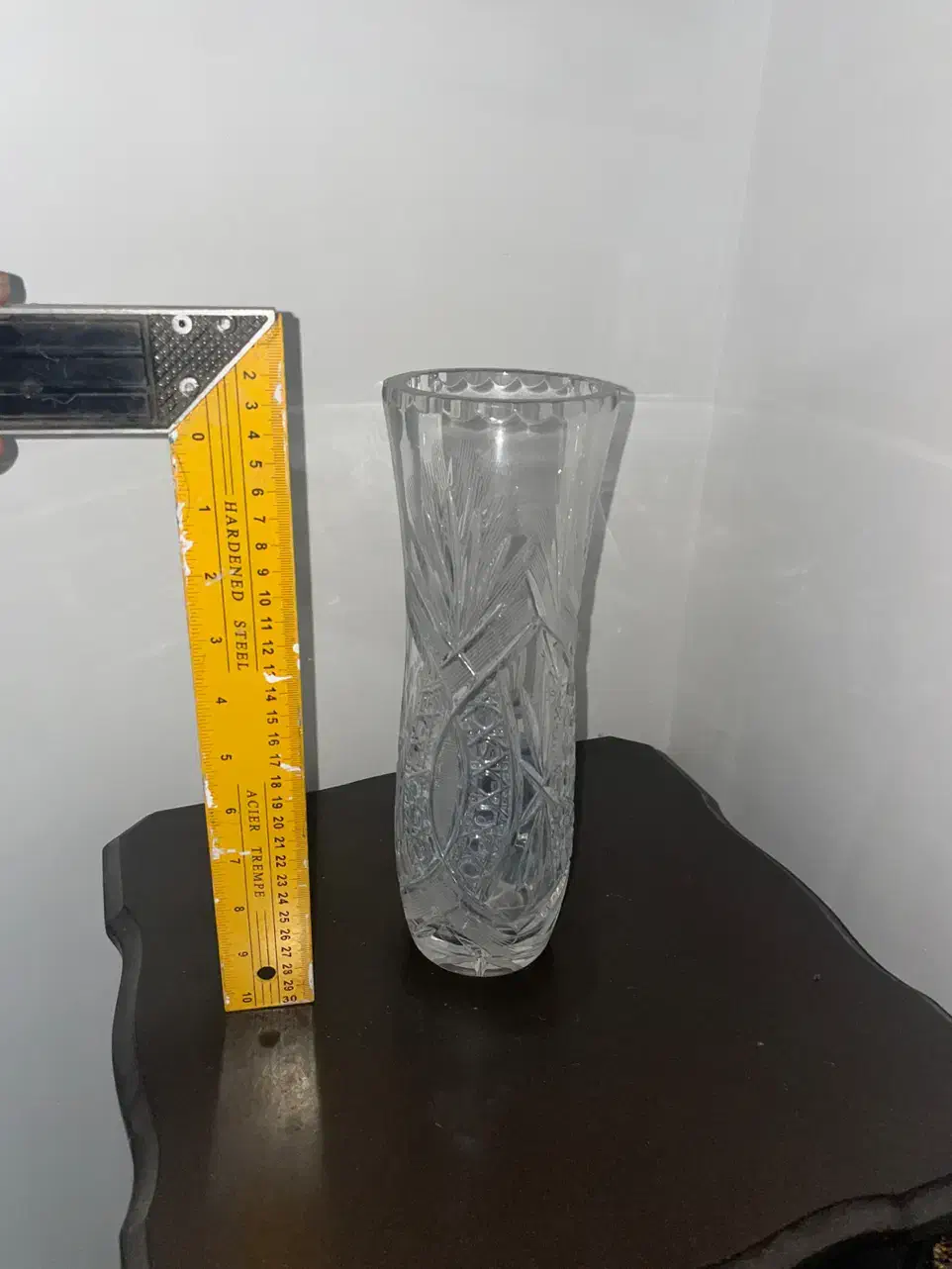 گلدان شیشه ای|گل مصنوعی|رشت, منظریه|دیوار