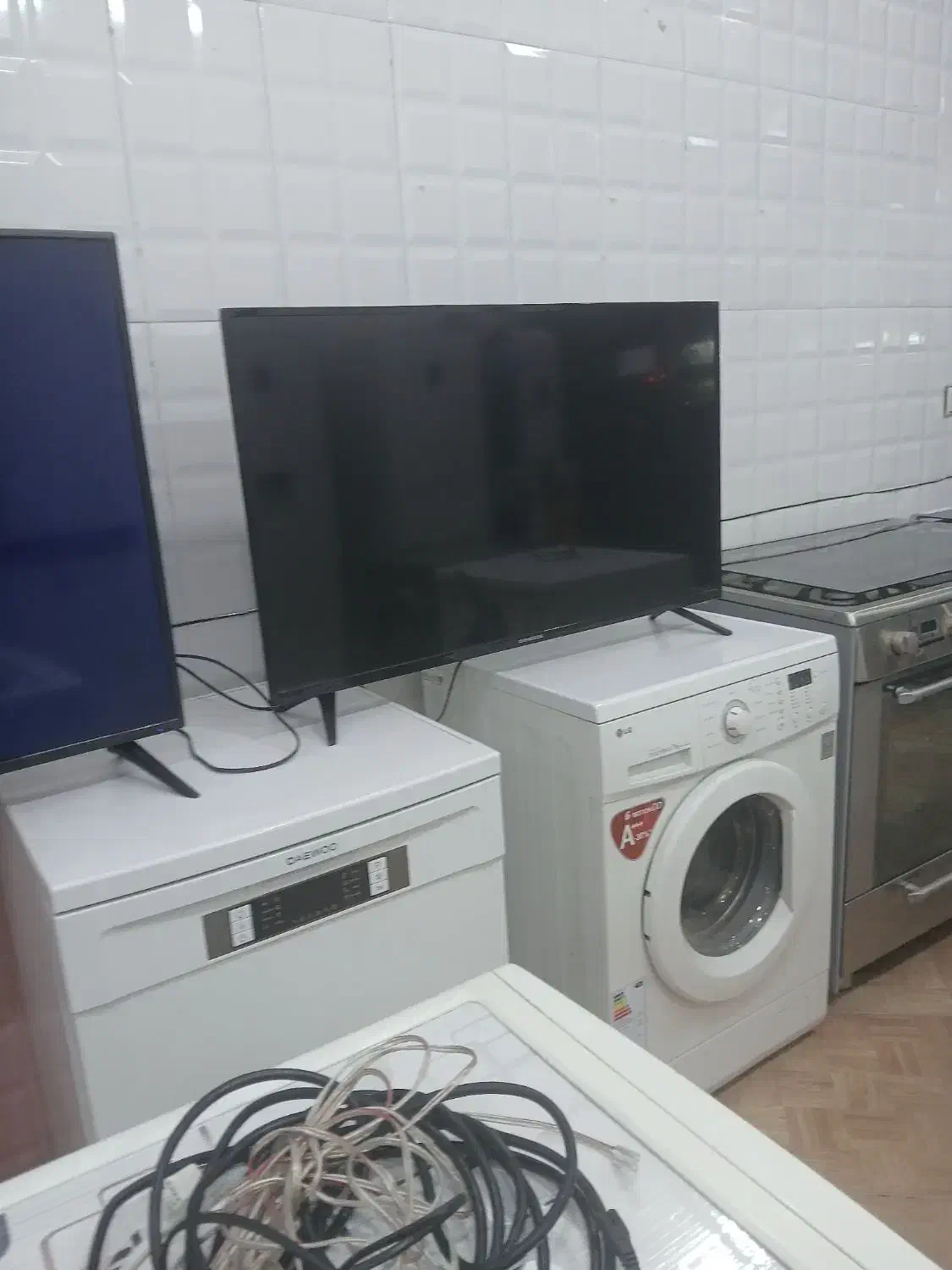 ال ای دی  سام۵۰ اینچ در حدنو|تلویزیون و پروژکتور|نیشابور, فرح بخش|دیوار