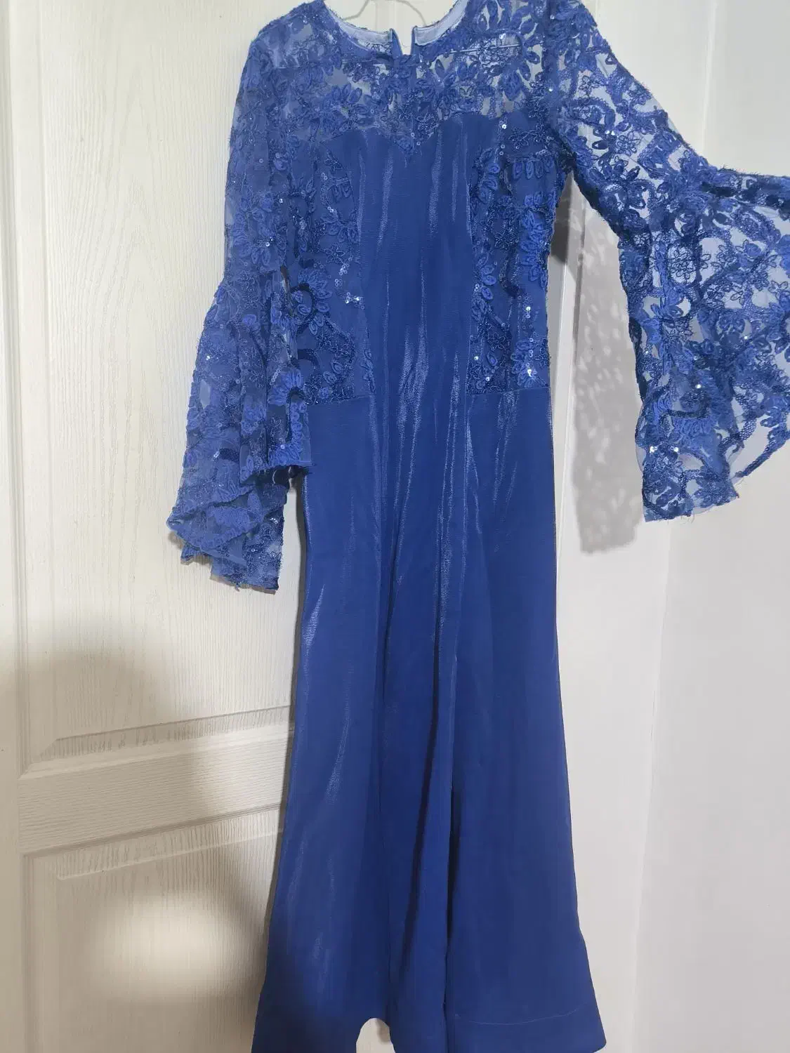 لباس‌مجلسی‌همه‌توافقی|لباس|قدس, شهر‌قدس|دیوار