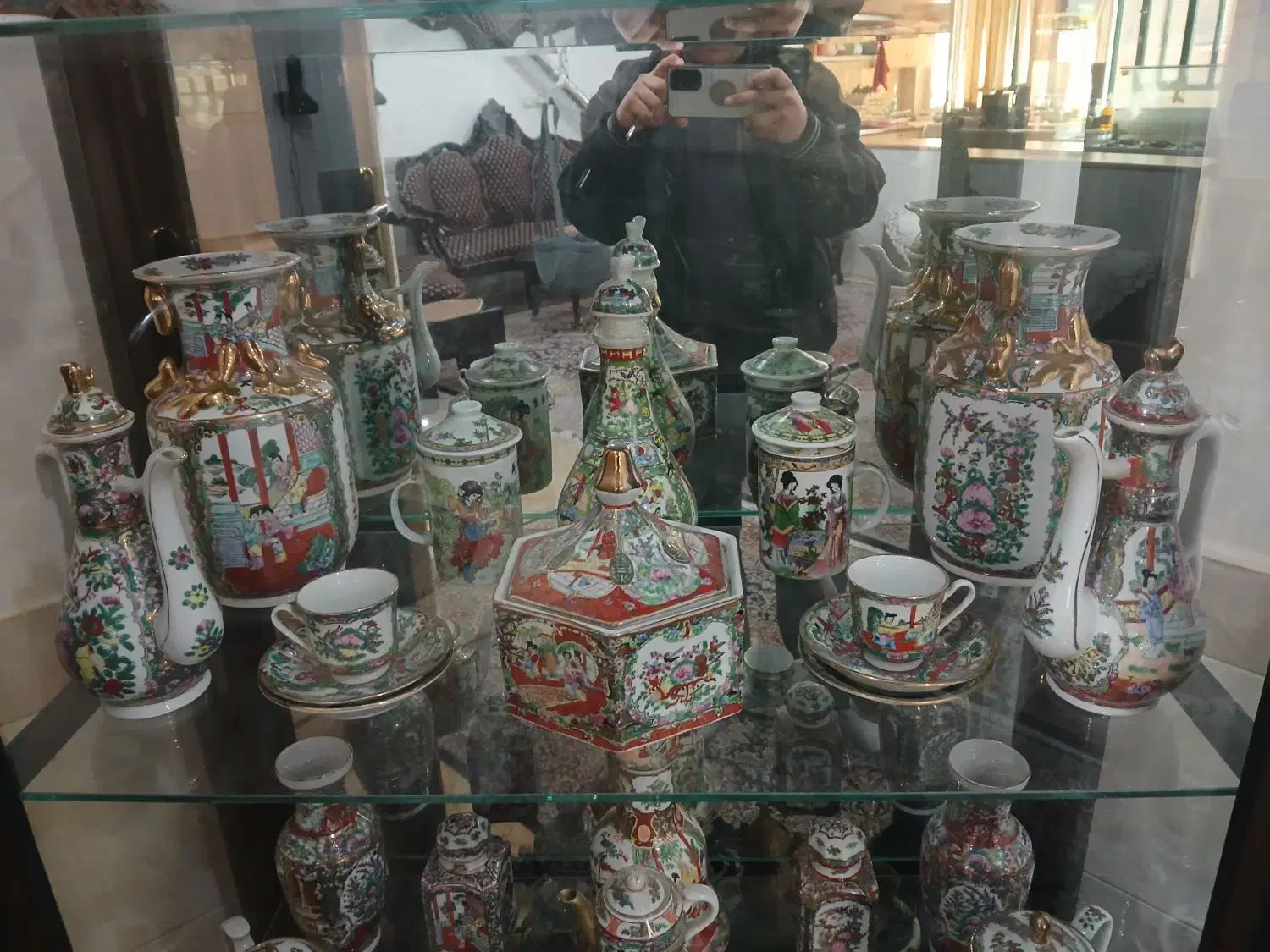 مرغی|کلکسیون اشیاء عتیقه|یزد, |دیوار