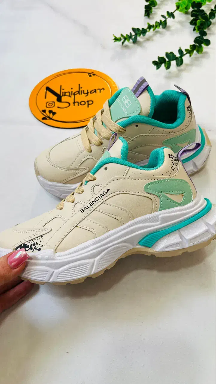 کفش بچه گانه همه مدل|کفش و لباس بچه|نسیم‌شهر, |دیوار