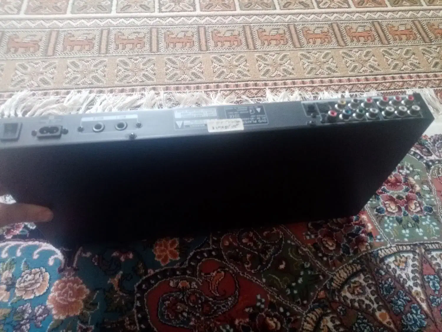 سی. دی|صوتی و تصویری|تربت‌حیدریه, آغوی|دیوار