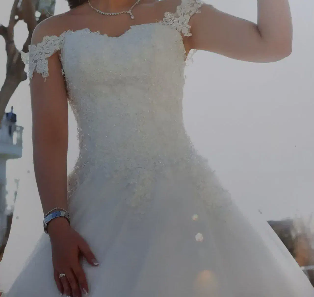 لباس عروس شخصی دوزی شده در حد نو|لباس|ری, شهادت|دیوار