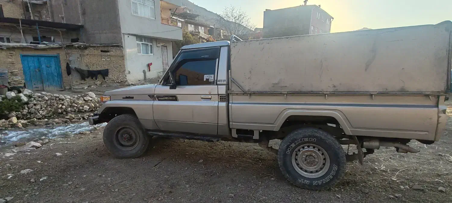 تویوتا|خودرو سواری و وانت|سنندج, |دیوار