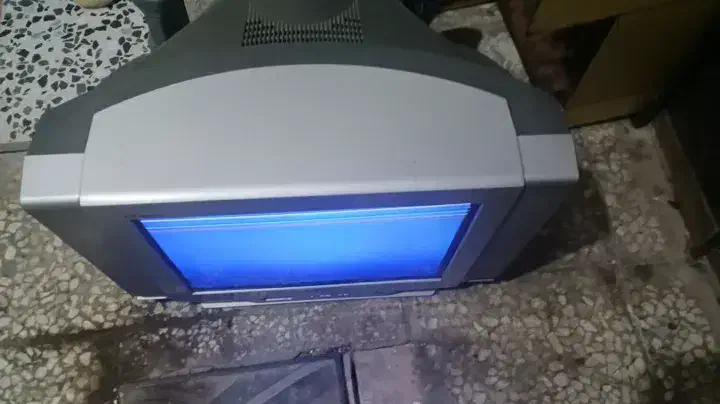 تلویزیون قدیمی|تلویزیون و پروژکتور|اصفهان, بهرام‌آباد|دیوار