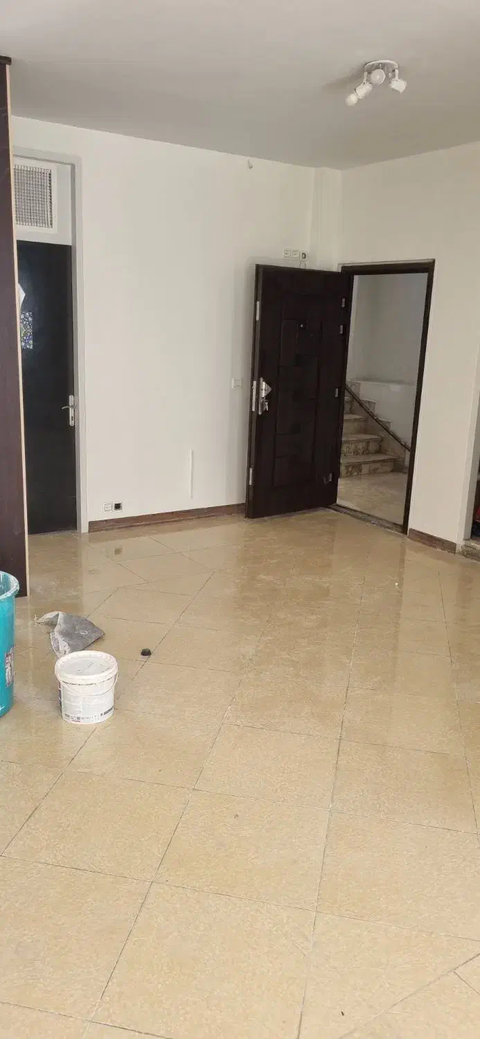 اجاره دفتر اداری، جهت کار دفتری واداری|اجارهٔ دفتر کار، اتاق اداری، مطب|تهران, فلسطین (میدان انقلاب)|دیوار