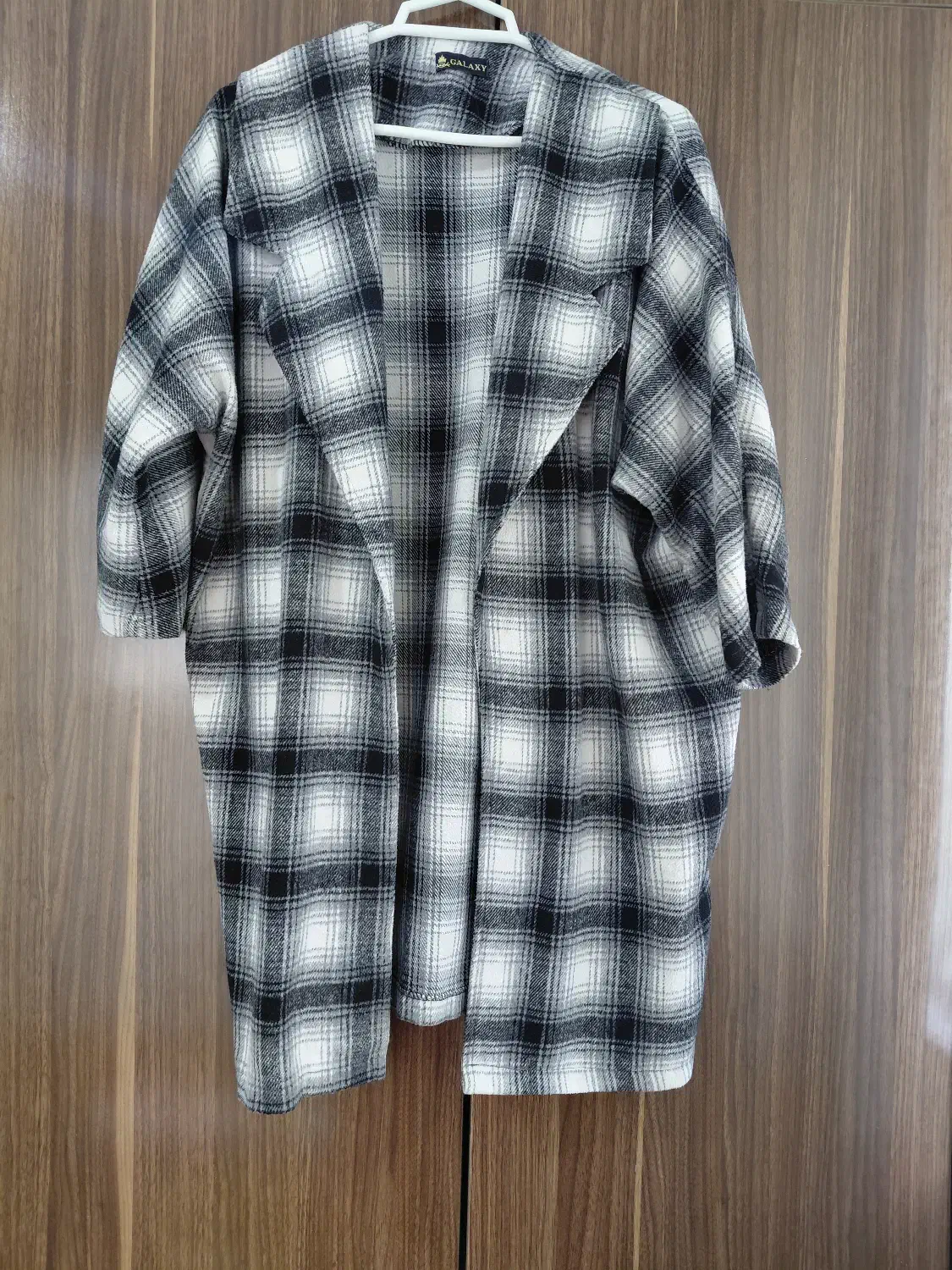 پالتو|لباس|بندر انزلی, شهرداری|دیوار