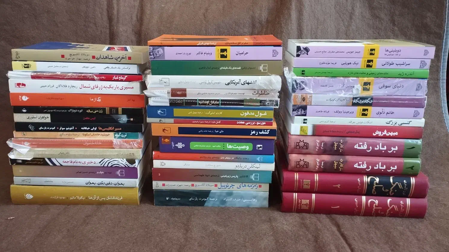 بیش از ۱۰۰ جلد کتاب نو و معروف|کتاب و مجله ادبی|مشگین شهر, |دیوار