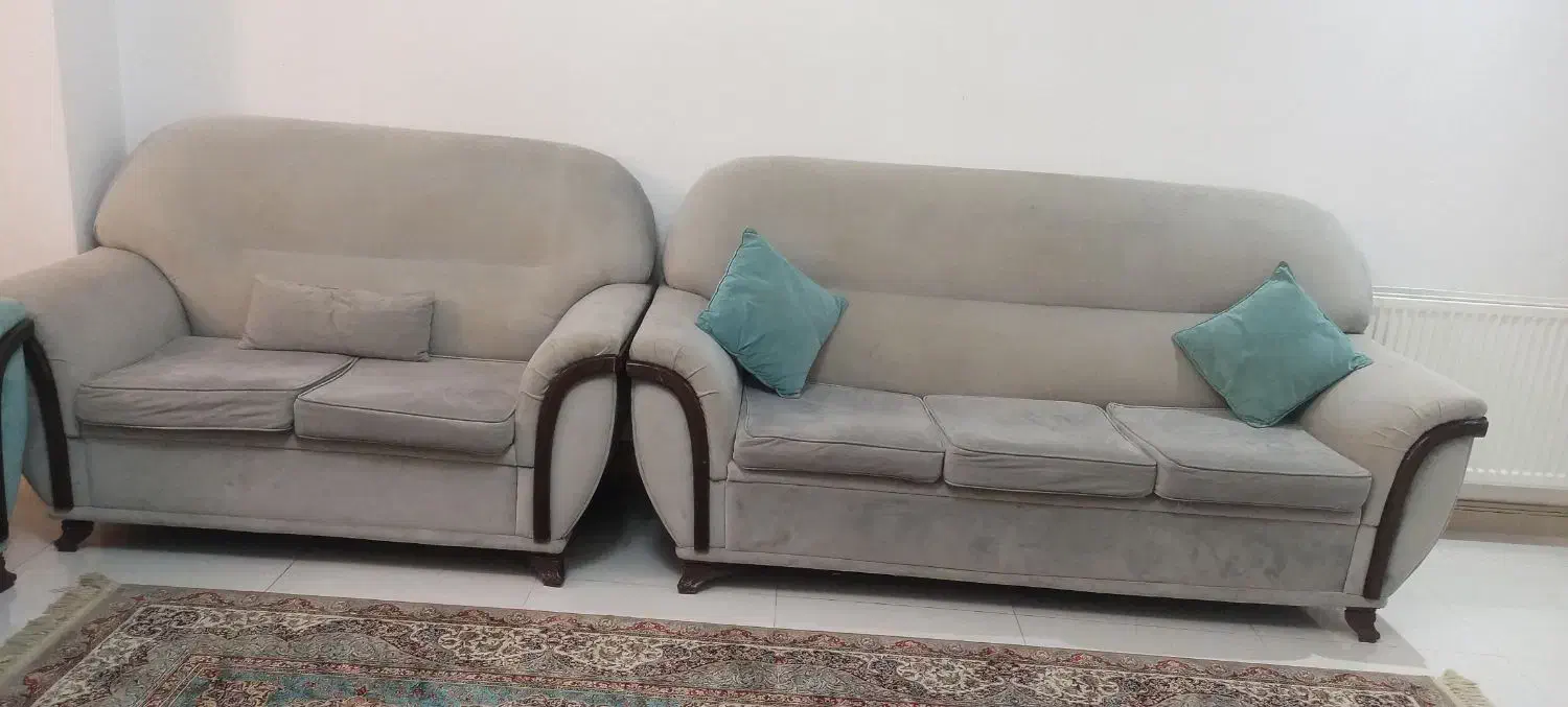 یک دست مبل و میز وسط شیشه ایی|مبلمان خانگی و میز عسلی|ساری, |دیوار