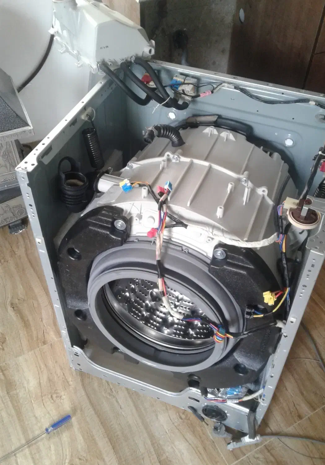 لباسشویی سرویس|ماشین لباسشویی و خشککن لباس|تبریز, |دیوار