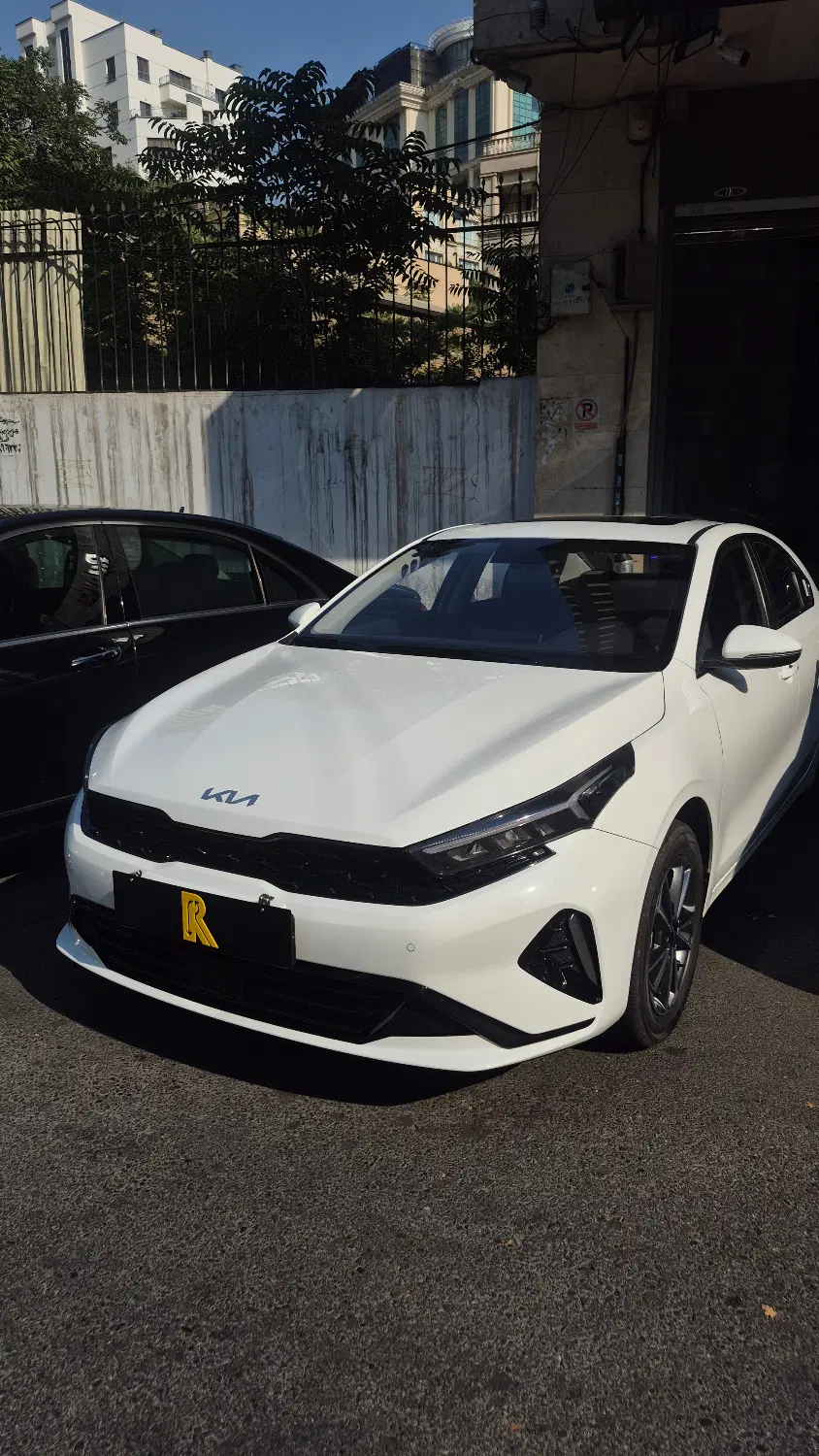 کیا Kia K3 سفید 2025|خودرو سواری و وانت|تهران, محمودیه|دیوار