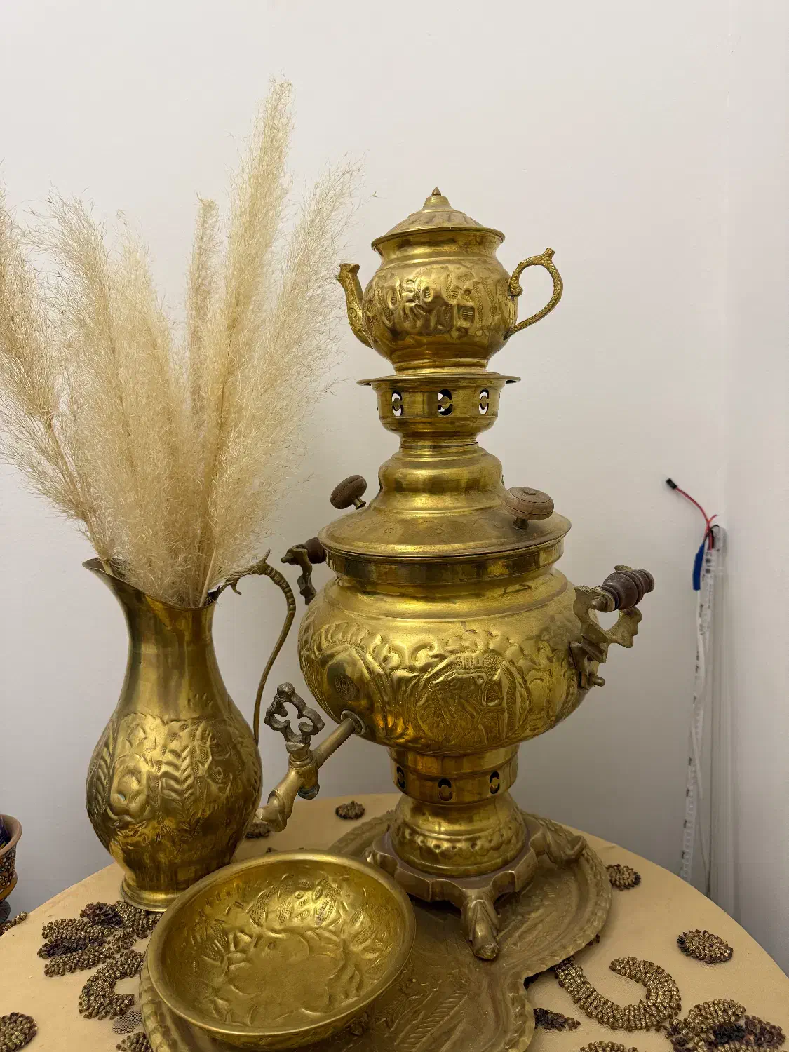 سماور برنجی ذغالی|سماور، چایساز، قهوهساز|اندیشه, اندیشه فاز ۱|دیوار