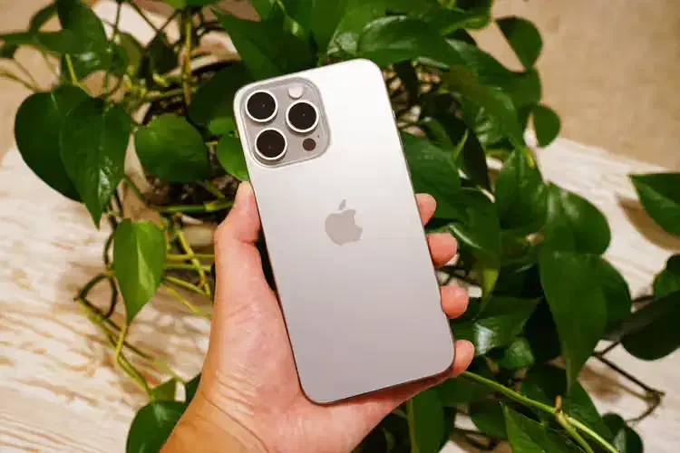 Iphone 15 pro zaa 256gb|موبایل|مشهد, کلاهدوز|دیوار