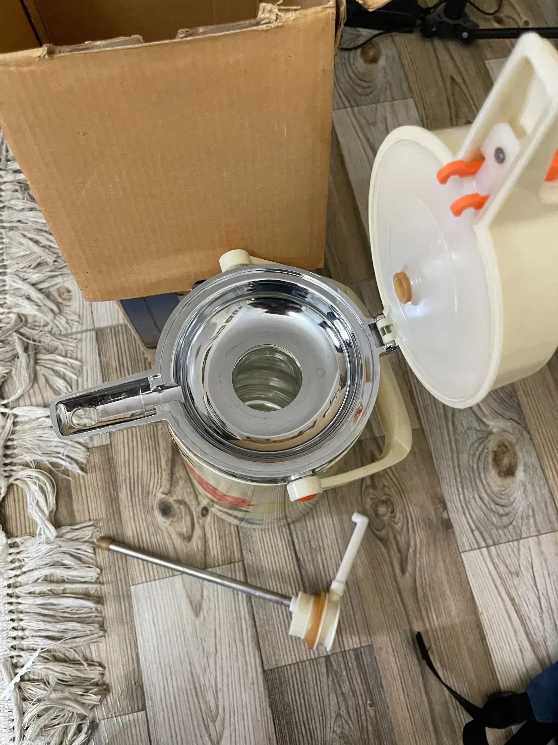 فلاسک چای قدیمی|قوری، کتری، قهوه‌ساز دستی|تهران, شهران جنوبی|دیوار