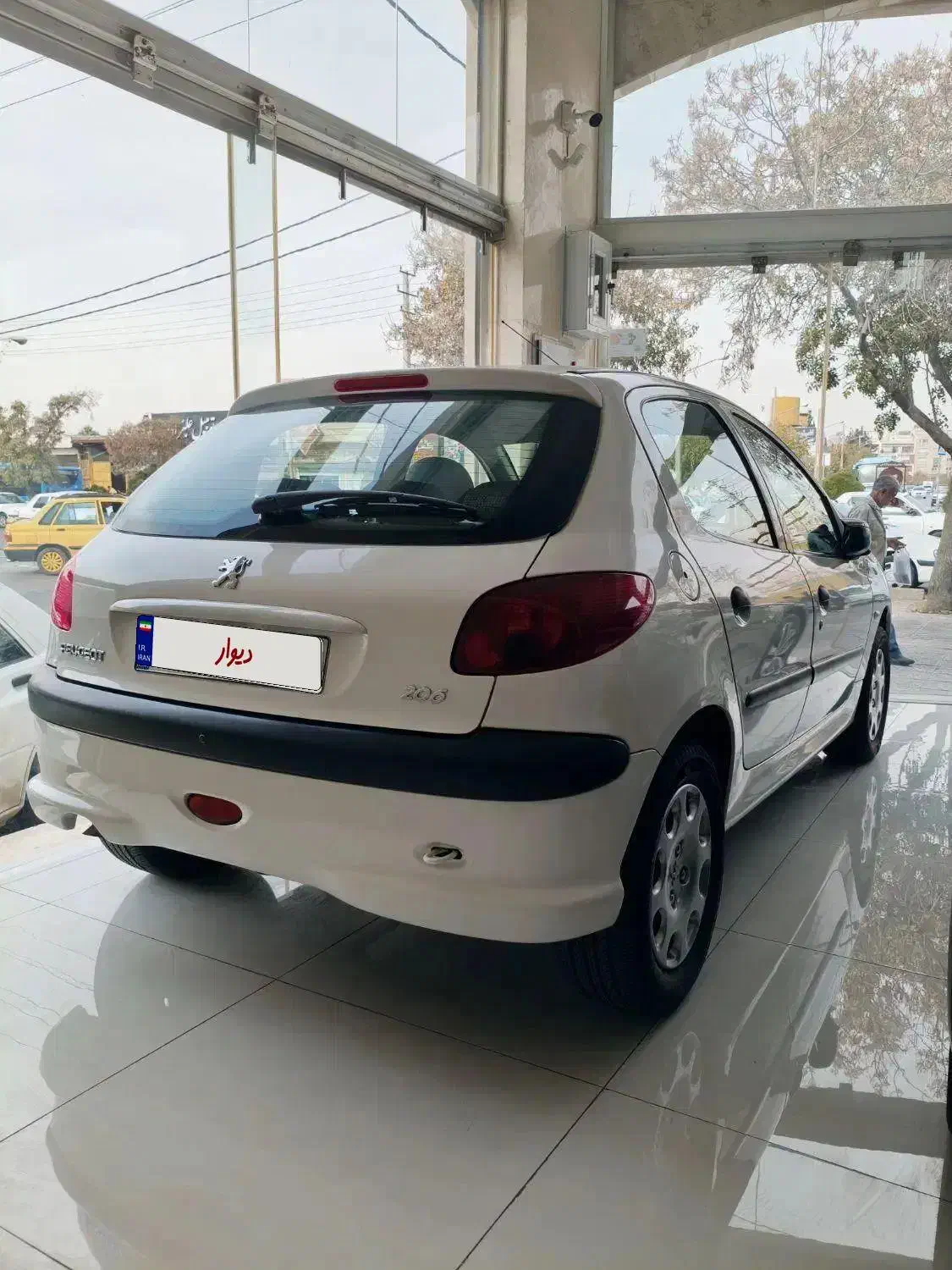 پژو 206 تیپ 2 استثنایی|خودرو سواری و وانت|شیراز, انجیر|دیوار
