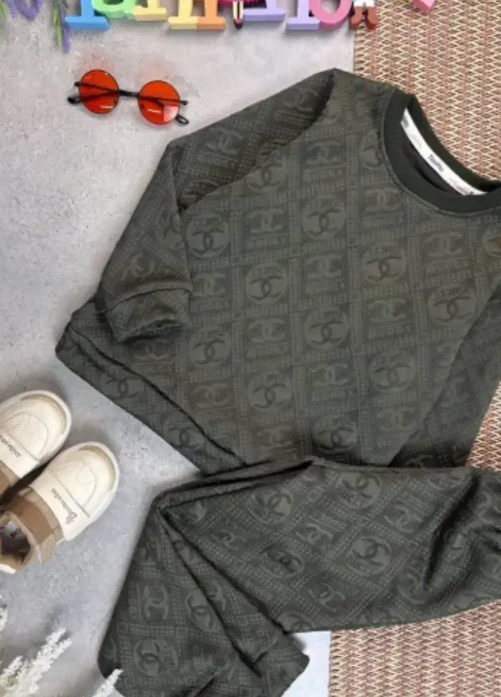 لباس یلدایی طرح انار|کفش و لباس بچه|پردیس, فاز ۱۱|دیوار