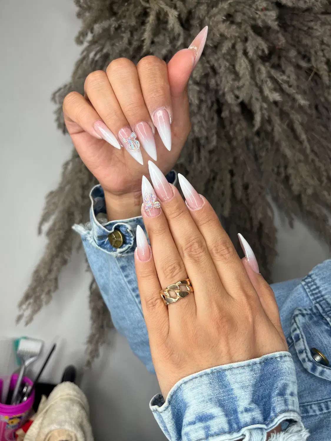 خدمات و اموزش حرفه ای کاشت ناخن با بهترین متریال|خدمات آرایشگری و زیبایی|اسلامشهر, شهرک واوان|دیوار