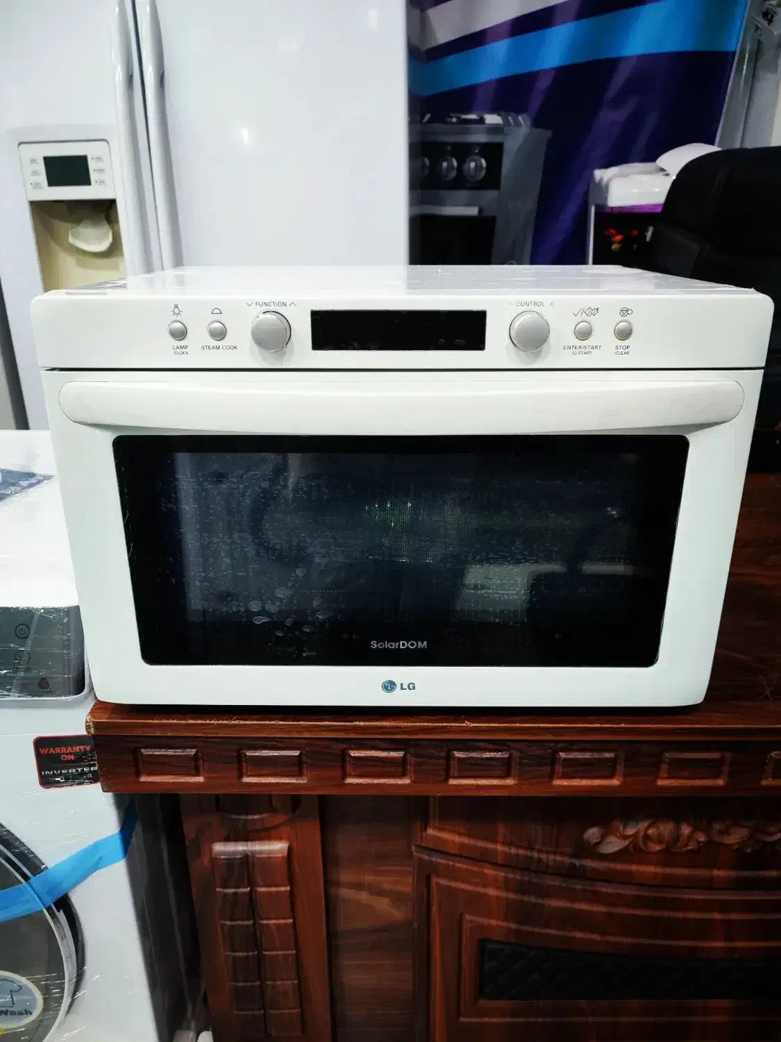 سولاردوم ال جی در حد نو مناسب جهیزیه با کارتن|اجاق گاز و لوازم برقی پخت‌وپز|تهران, خاوران|دیوار