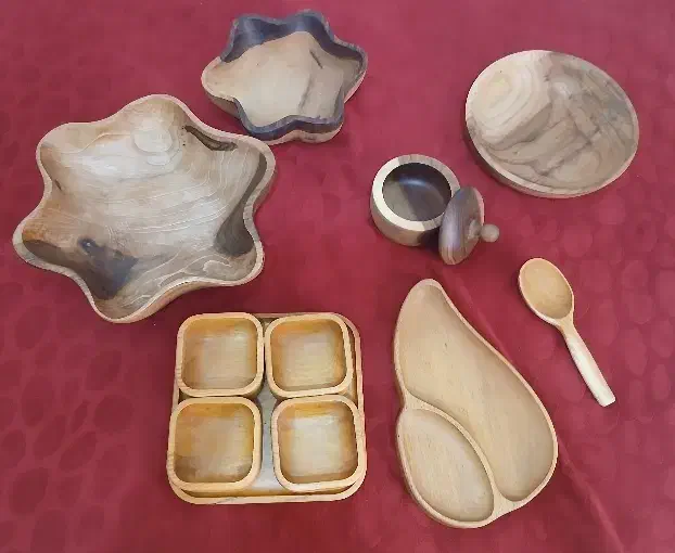 سرویس پذیرایی چوب گردو نو و استفاده نشده|ظروف سرو و پذیرایی|فریدون‌کنار, |دیوار