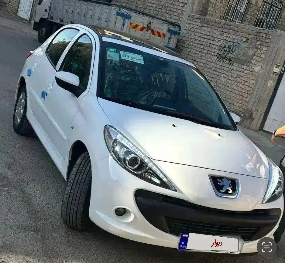 پژو 207i TU5 1404 دنده ای سقف شیشه ارتقا یافته صفر|خودرو سواری و وانت|مشهد, عیدگاه|دیوار