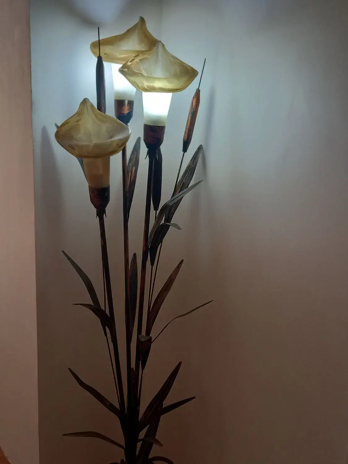 چراغ اباژور|لوستر و چراغ آویز|ارومیه, |دیوار