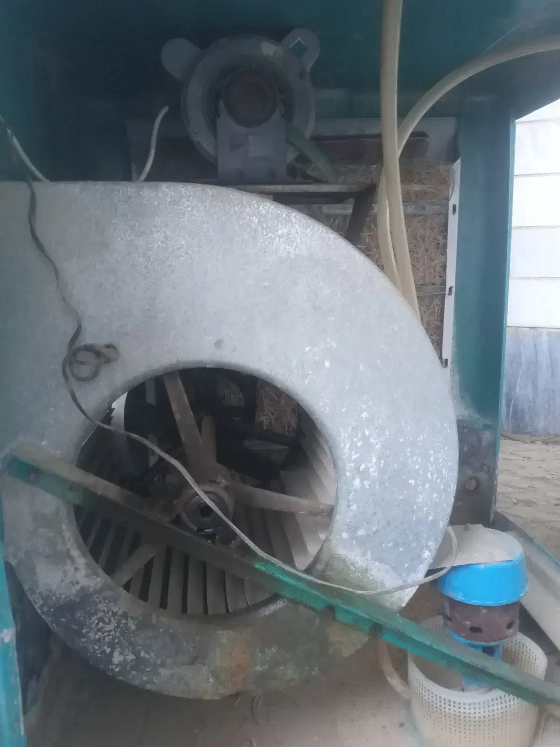 کولرآبی|کولر آبی|بروجرد, |دیوار