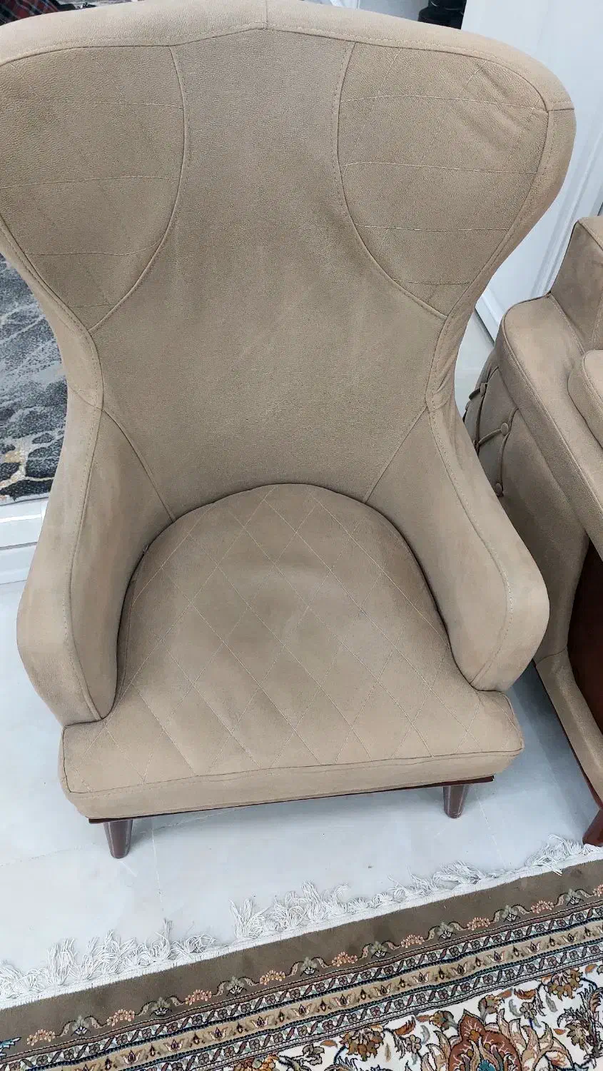 مبل|مبلمان خانگی و میز عسلی|گرمی, |دیوار