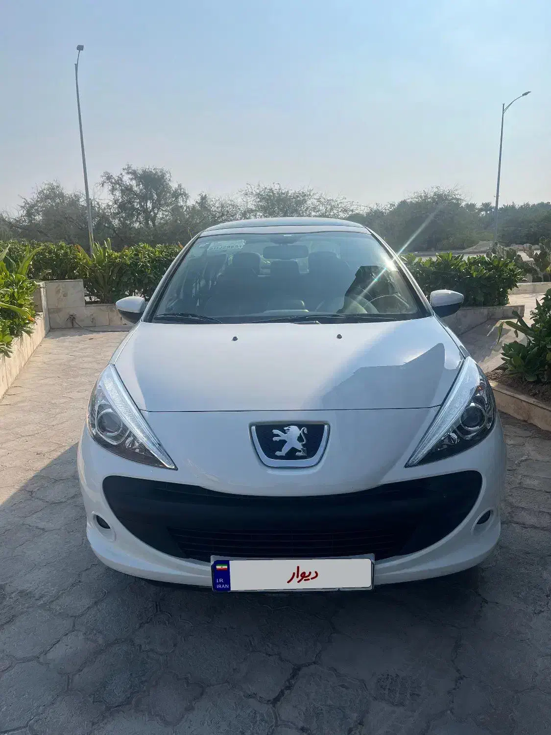 ۲۰۷ tu5مدل ۴۰۴ سقف پانا فول آپشن|خودرو سواری و وانت|کیش, |دیوار