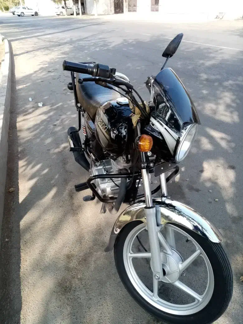 موتور لیفان 180طرح باکسر|موتورسیکلت|تهران, صاحب الزمان|دیوار