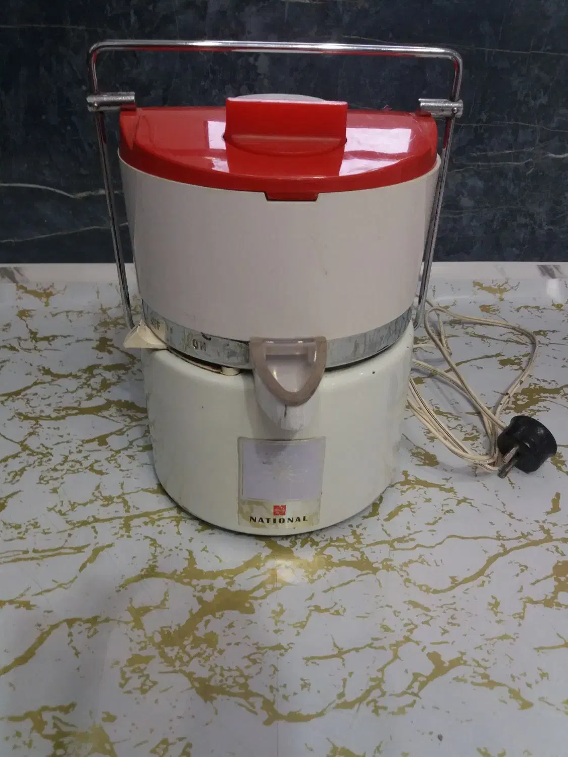 آبمیوه گیری ناسیونال|آبمیوه‌گیر و آب‌مرکبات‌گیر|نجف‌آباد, باهنر|دیوار