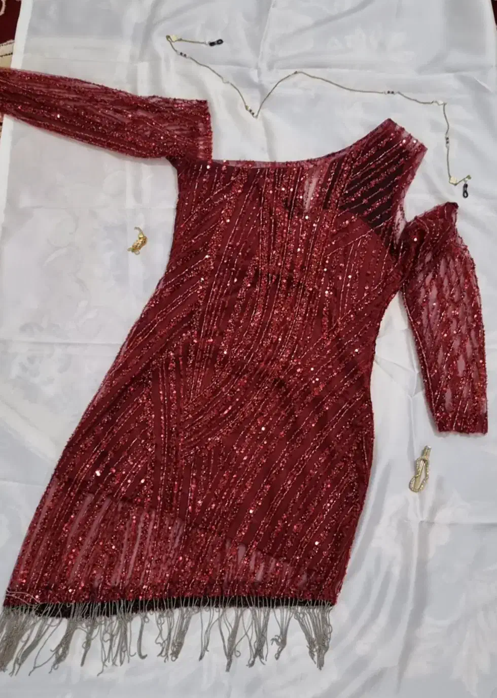 لباس مجلسی نو|لباس|قنوات, |دیوار