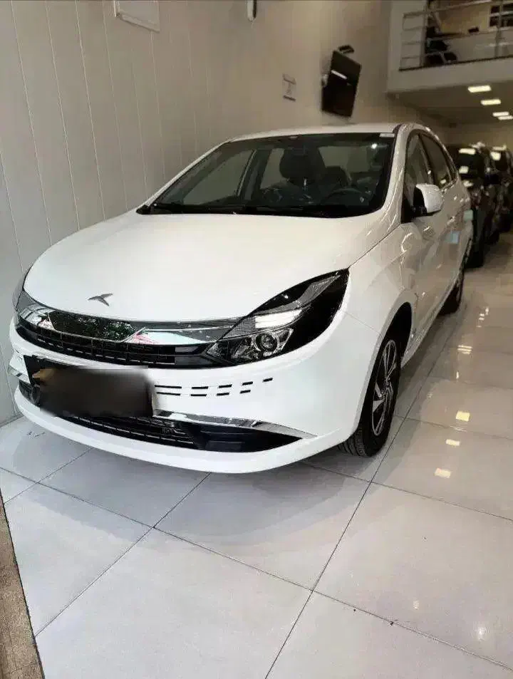 ایگل بنزینی سفید صفر خشک مدل ۱۴۰۴|خودرو سواری و وانت|تهران, اکباتان|دیوار