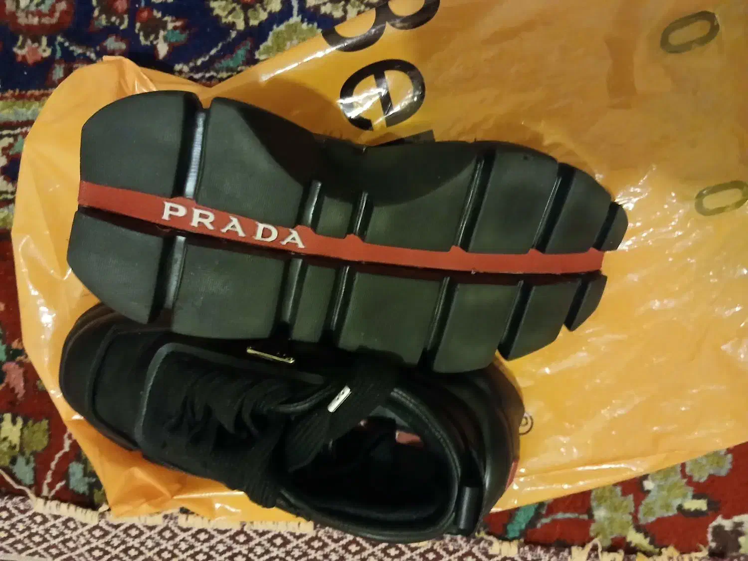 یک‌جفت‌کتانی‌خارجی‌اصل|کیف، کفش، کمربند|تهران, شهرک گلها (تهرانسر)|دیوار