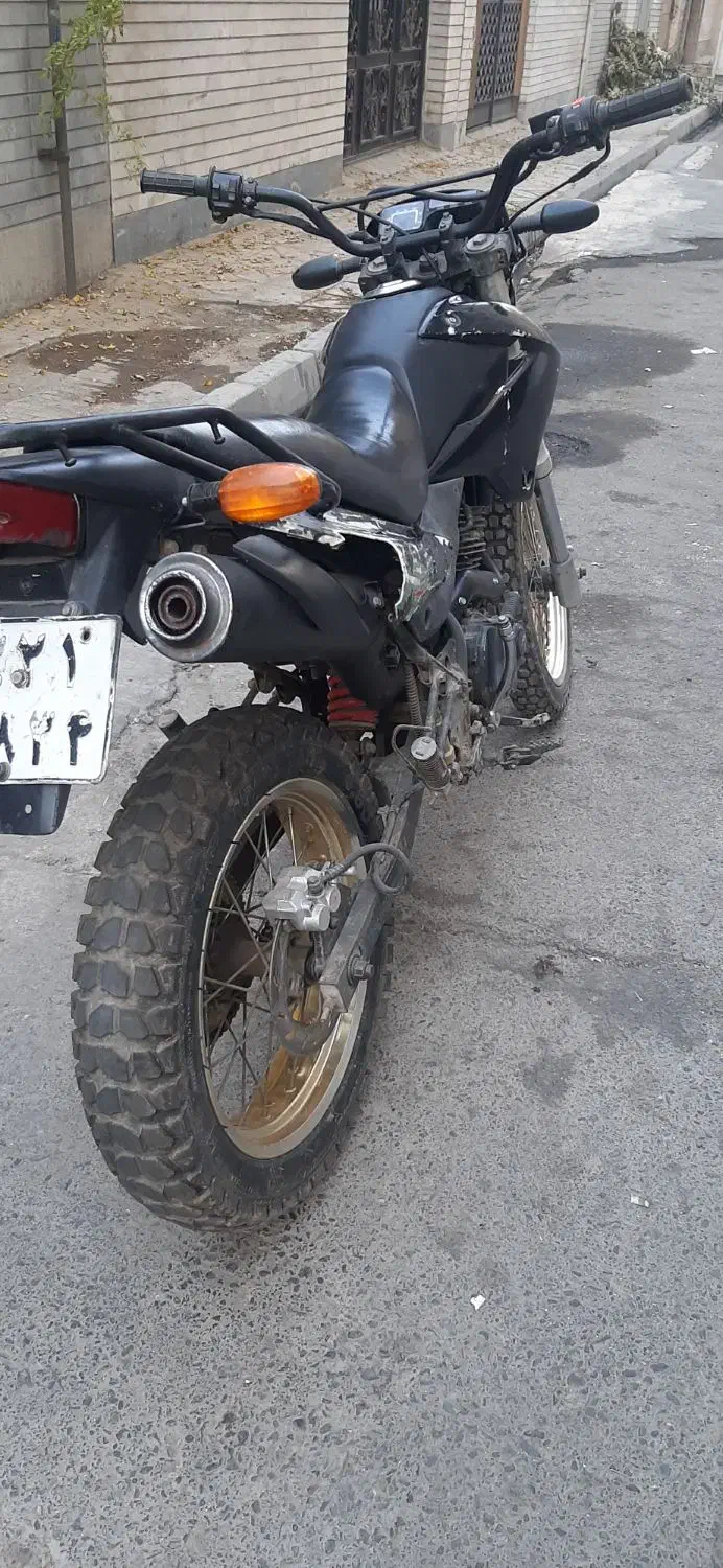 تریل ۲۰۰ ایردکو مدل ۹۱|موتورسیکلت|ری, سرتخت|دیوار