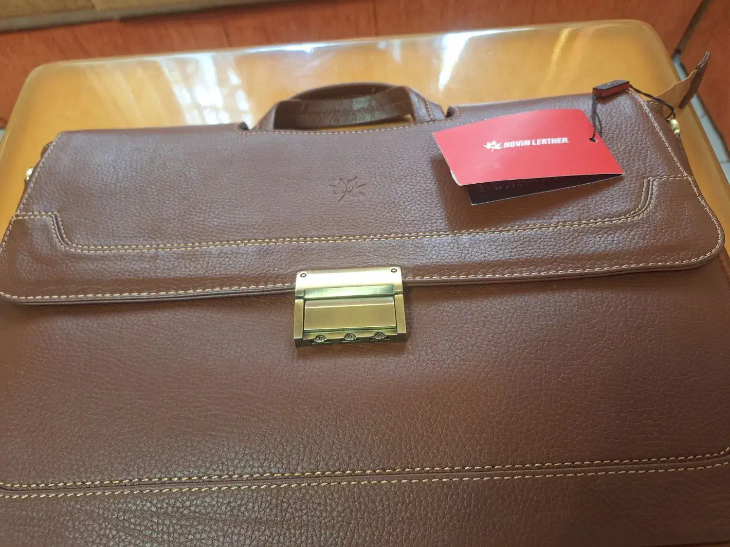 کیف چرم دانشجویی و اداری نو|کیف، کفش، کمربند|رشت, گلسار|دیوار