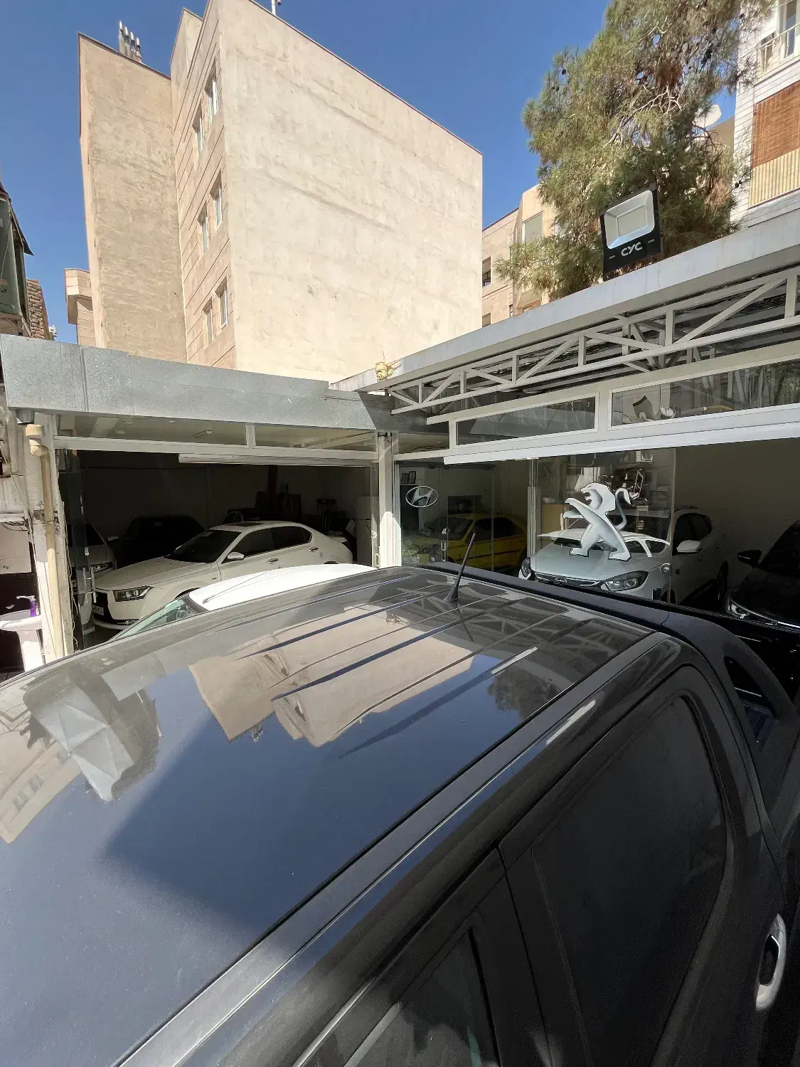 مغازه ۲۶۰ متری نمایشگاه دیتیلینگ|اجارهٔ مغازه و غرفه|تهران, زنجان جنوبی|دیوار