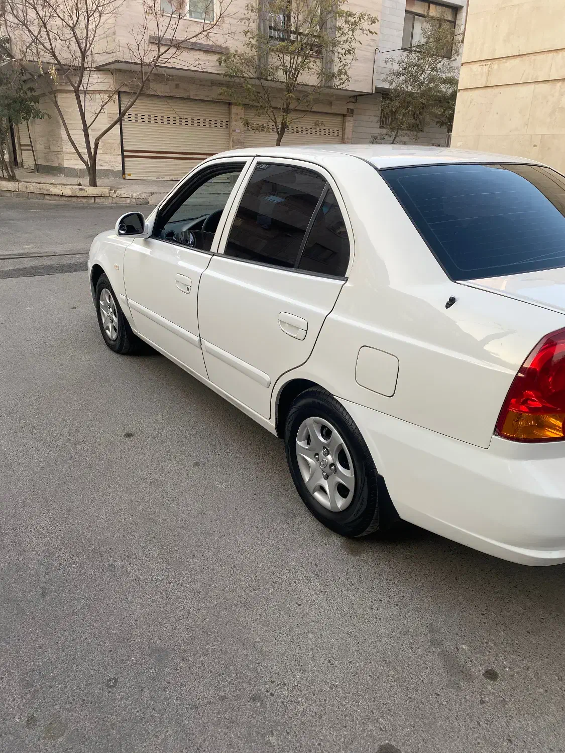 هیوندا ورنا بی رنگ کم کار استثنائی|خودرو سواری و وانت|مشهد, دانشجو|دیوار