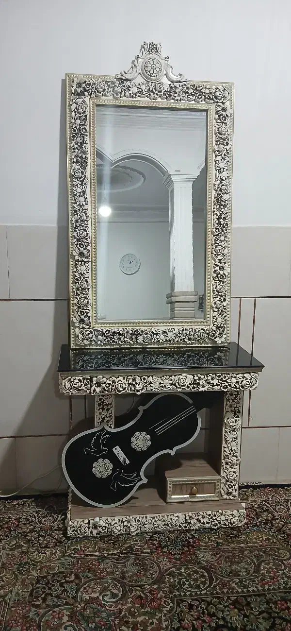 آینه شمعدان|آینه|سیرجان, |دیوار