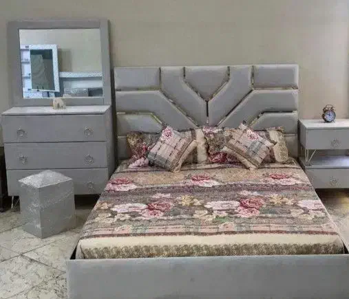 *قیمت‌ها رقابتی گالری مبل و سرویس تخت خواب Mohsen*|مبلمان خانگی و میز عسلی|تبریز, |دیوار