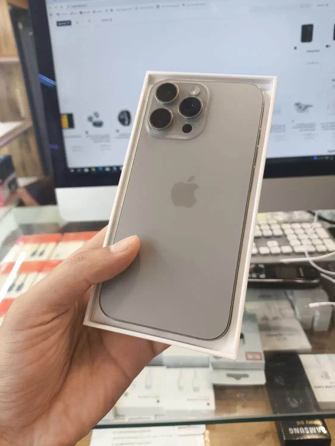 IPHONE 16 PRO MAX ZAA 512G|موبایل|بجنورد, |دیوار