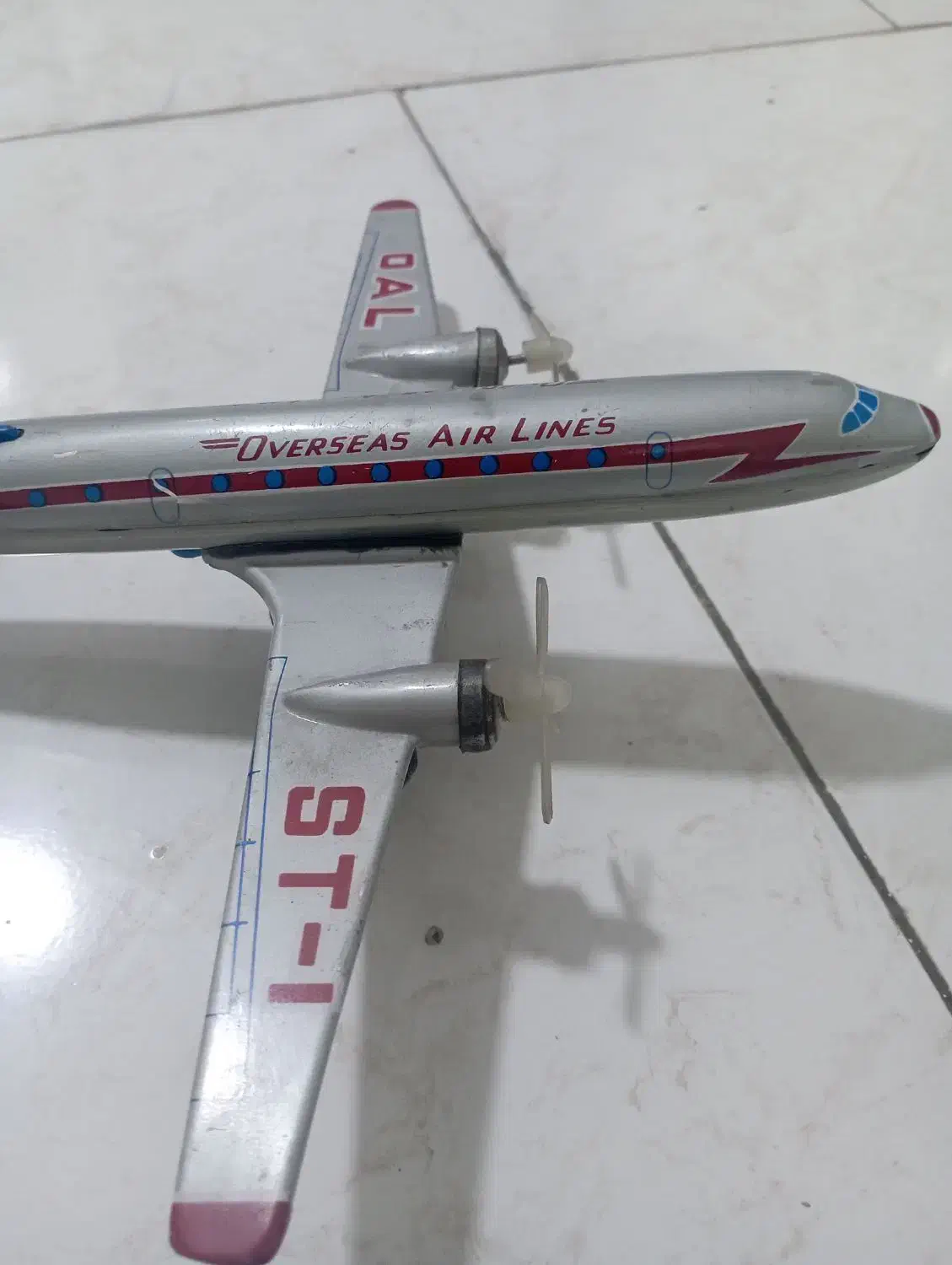 هواپیما|کلکسیون اشیاء عتیقه|نسیم‌شهر, |دیوار