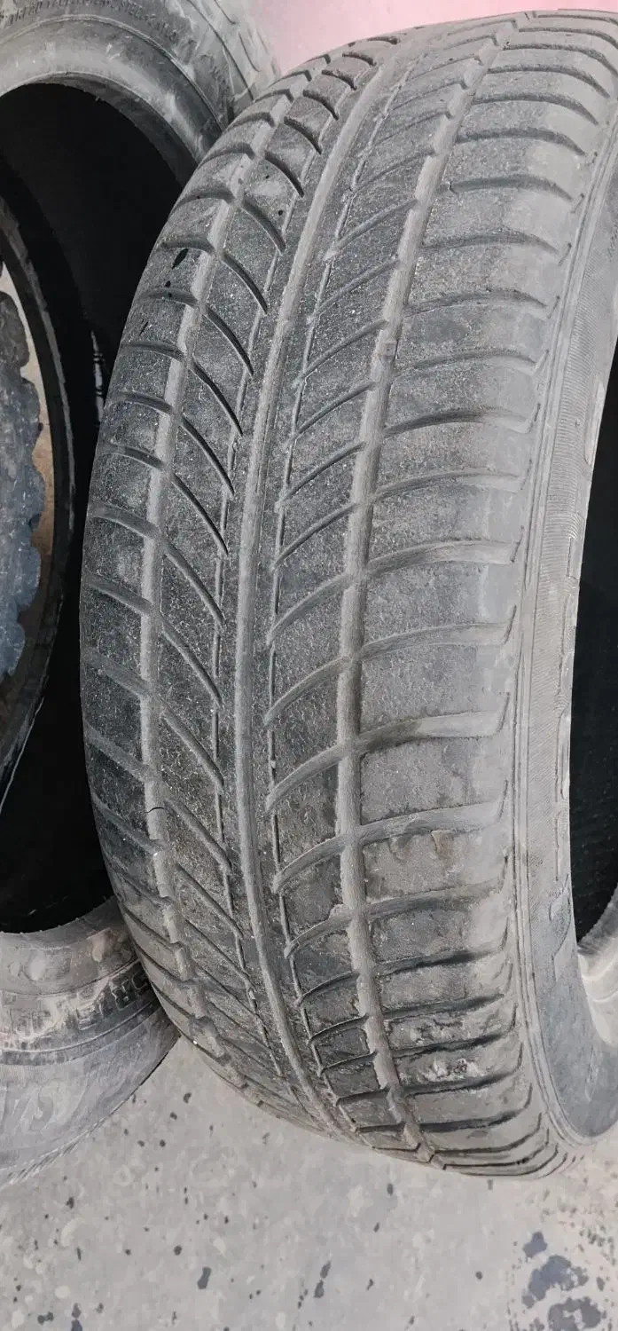 لاستیک ماشین 195/65R15|قطعات یدکی و لوازم جانبی|مشهد, بلال|دیوار